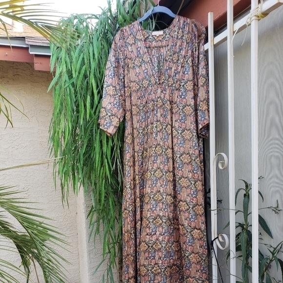 BY Timo Delicate V-Neck Dress – Emerald - Picture 4 of 10